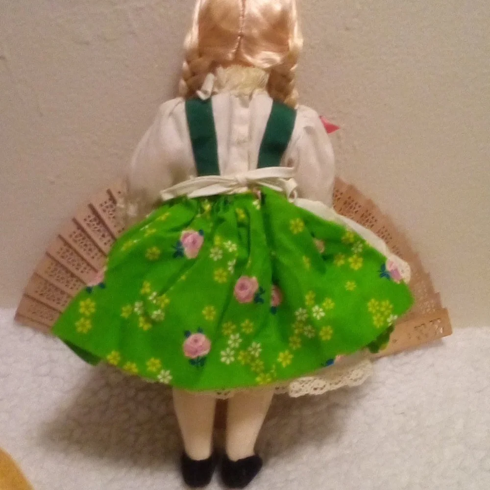 Madame Alexander Heidi Doll